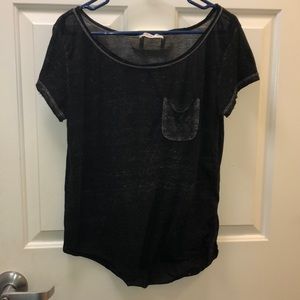Black hollister t-shirt